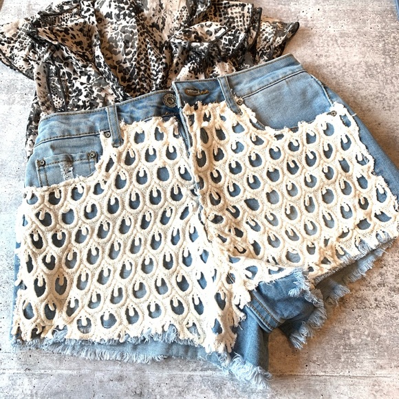 BONAGE DISTRESSED RARE PEACOCK LACE OVERLAY SHORTS - Picture 8 of 8